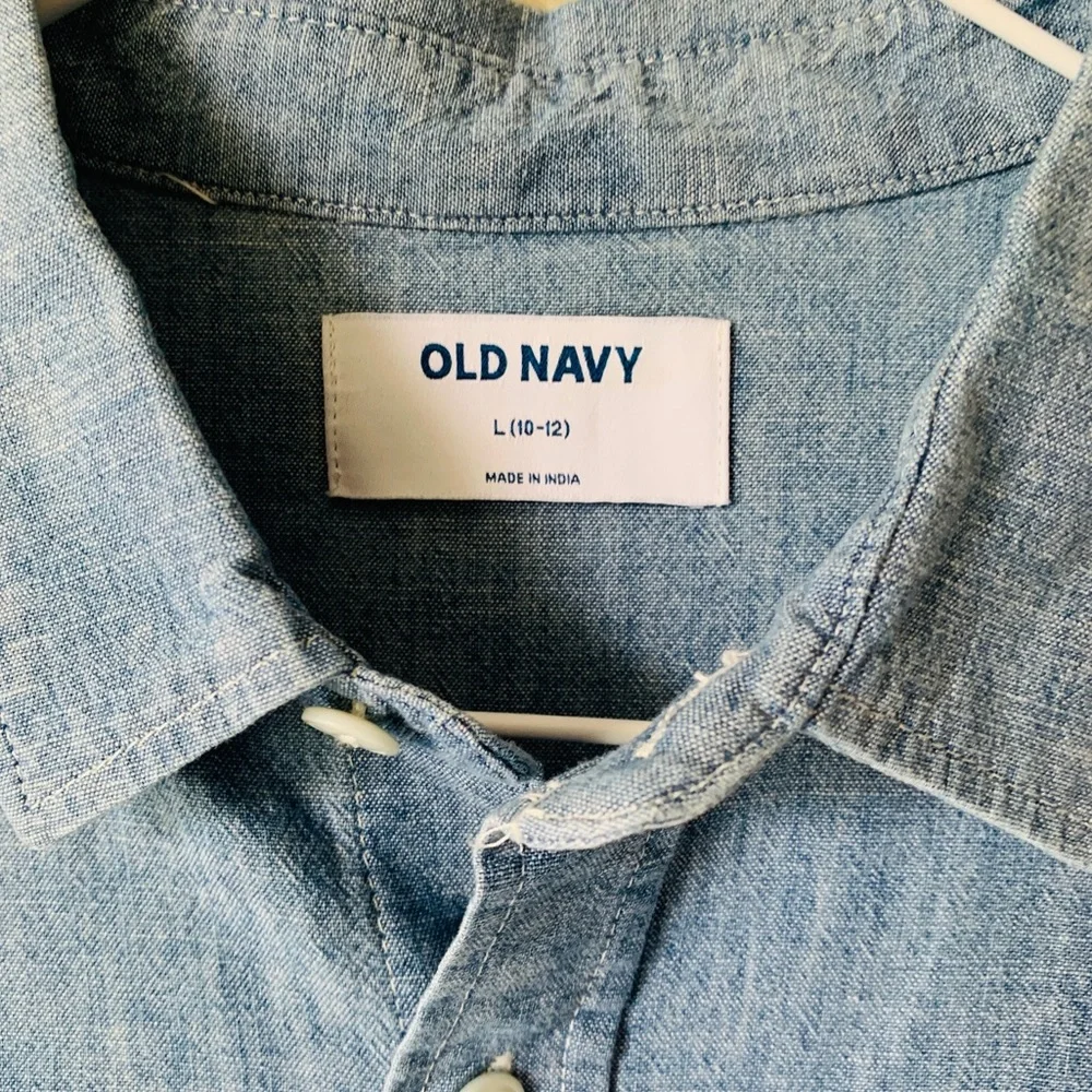 OLD NAVY Boy’s Chambray Blue‎ Button Down Shirt | Size Large 10-12 | NEW